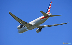 [青空]　American 777-200 N784AN