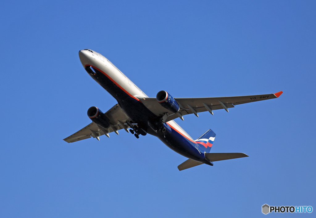 離陸　AEROFLOT A330-343 VQ-BMV