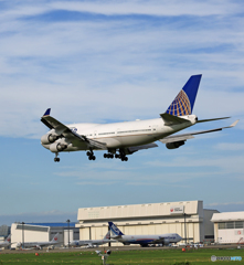 ジャンボ保存委員会/UNITED 747-400 N181UA[青い空]