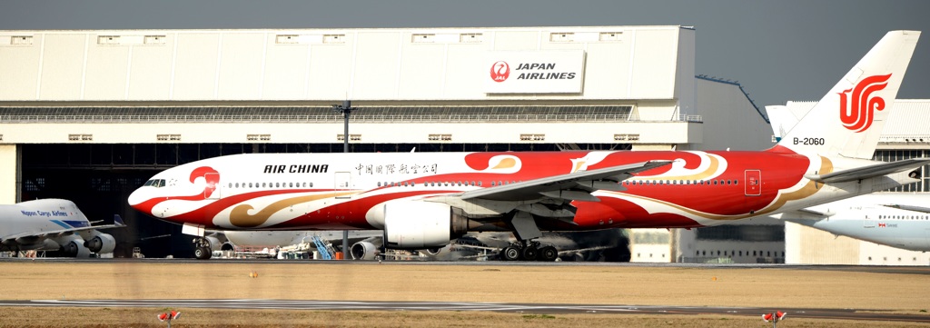 AIR CHINA 777-2J6 離陸