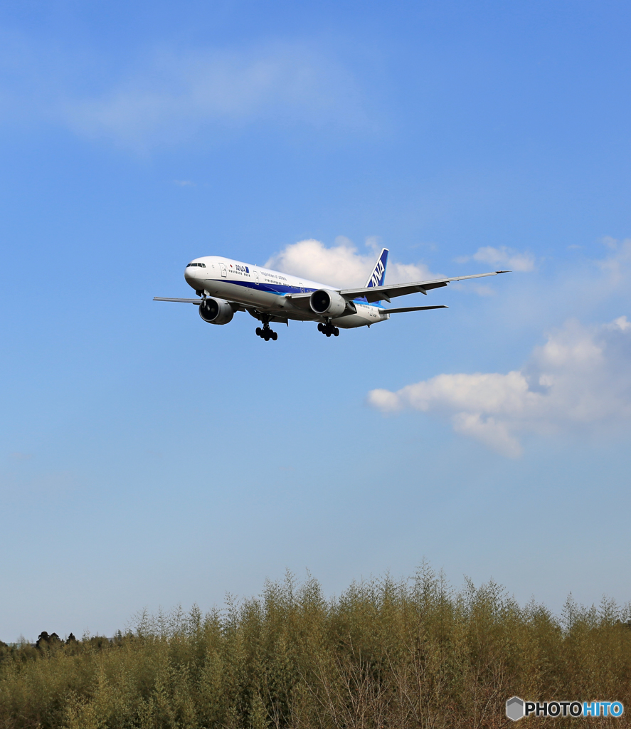 着陸 ANA 777-381 JA733A