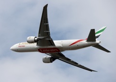 離陸 Emirates Cargo 777-F1H