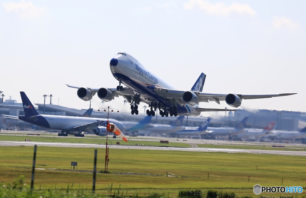 NCA 747-8KZF  離陸　