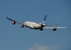 SAS A340-300 飛び立ち