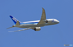 飛び立ち ANA 787-8 JA814A