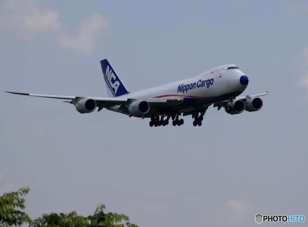 到着　NCA 747-8KZF