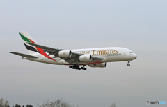 「はれー」 エミレーツ航空A380-861 A6-EDE 着陸 「はれー」 エミレーツ航空A380-861 A6-EDE 着陸