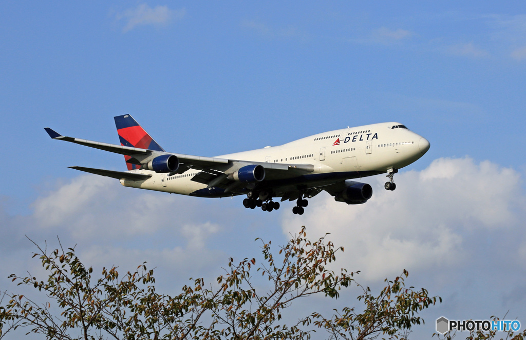 ✈DELTA B747-400 N663US Landing