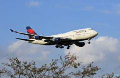 ✈DELTA B747-400 N663US Landing