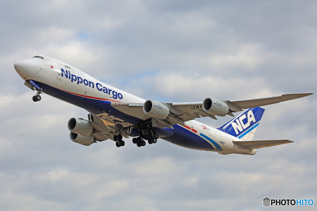 NCA 747-8KZF JA13KZ