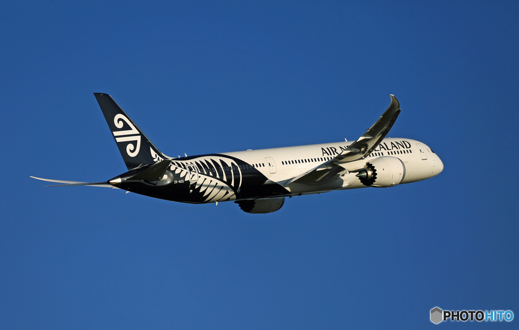 ☮Takeoff:Air New Zealand B787-9 ZK-NZG