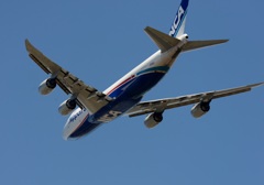 離陸 NCA 747-8KZF