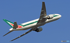 離陸 Alitalia 777-243ER EI-DBM