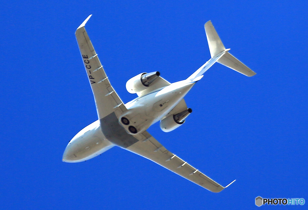Private:Bombardier CL-600-2B16  VP-CCE　
