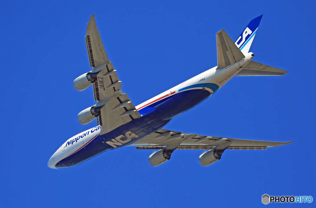 出発　NCA 747-8KZF JA11KZ 