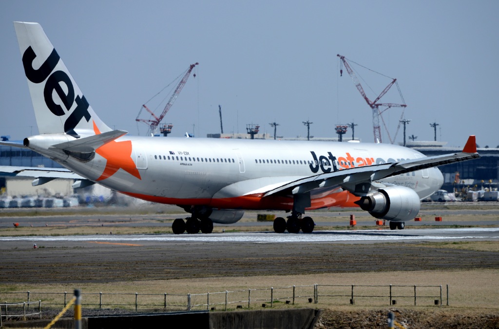 Jetstar com A330-200 離陸