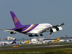 THAI A380-841 着陸　