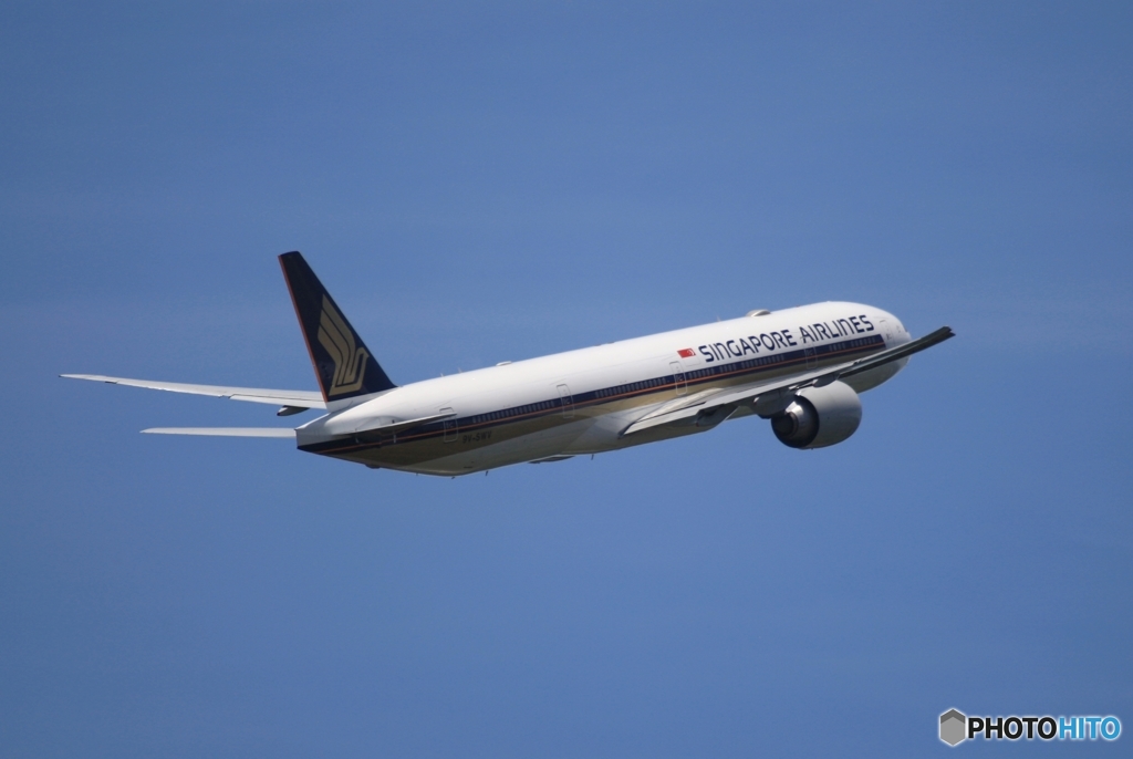 飛び立ち　Singapore 777-312