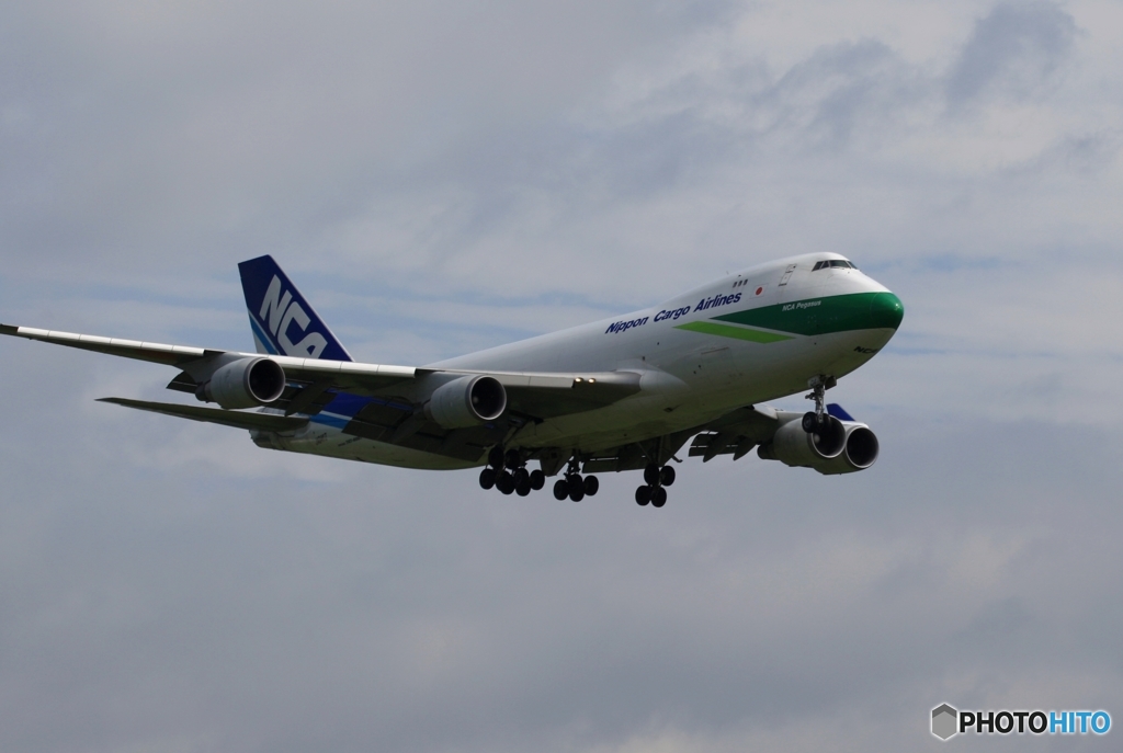 到着　NCA７４７ジャンボ機