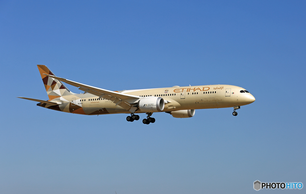 「すかい」 Etihad 787-9 A6-BLE着陸 