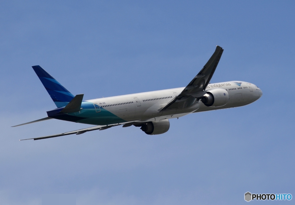 Garuda 777-300 出発　