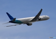 Garuda 777-300 出発　