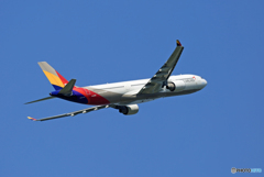 離陸 Asiana A330-300 HL8286