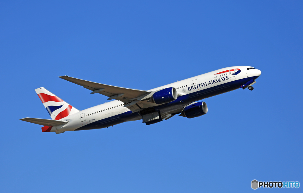 British 777-236 G-YMMG 出発　