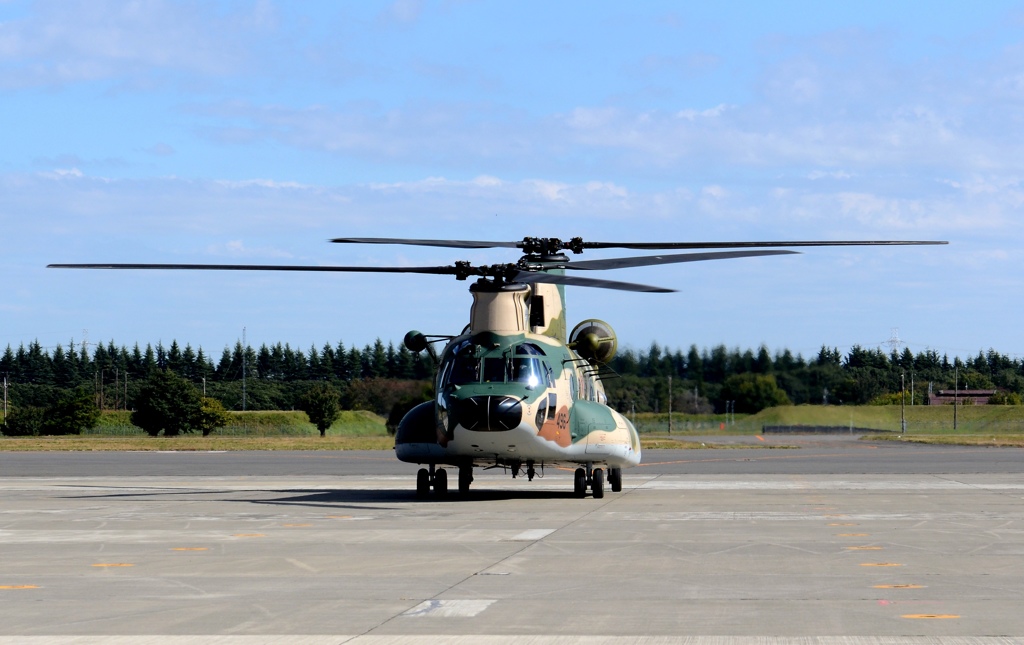 入間航空祭（60）Kawasaki CH-47J/LR　