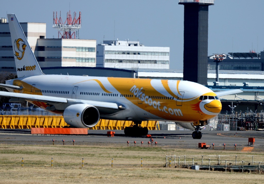 nokscoot 777-212ER 出発