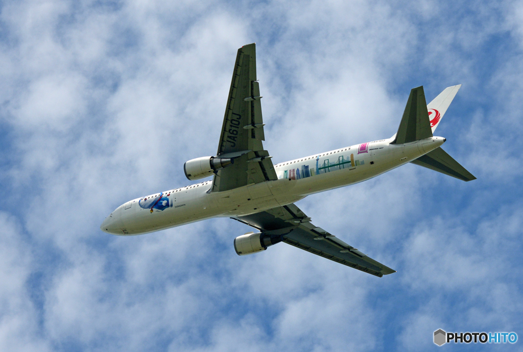Get---! 「ドラえもんジェット」 B767-300ER JA610J