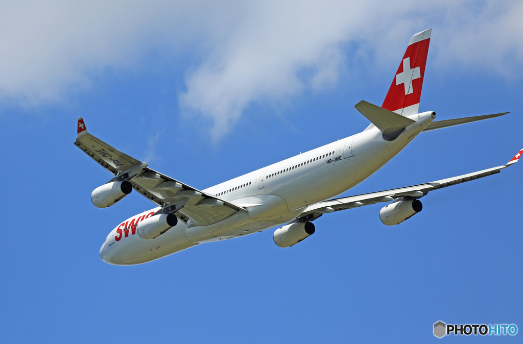 「スカイ」 SWISS A340-313 HB-JME  飛び立ち