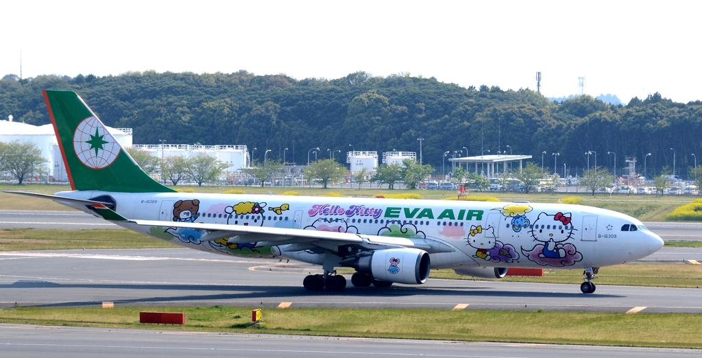 出発（112）Helloy Kitty A330-200　　