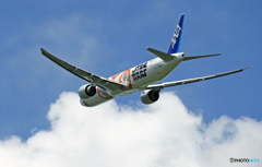 離陸 [STAR WARS] 777-381 JA789A