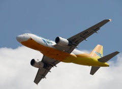 SEBU A319-111 飛び立ち