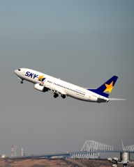 離陸(423)成田ラストフライト機/羽田で見つけた・赤いダイヤ 離陸(423)成田ラストフライト機/羽田で見つけた・赤いダイヤ