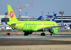 S7 A320-214 離陸