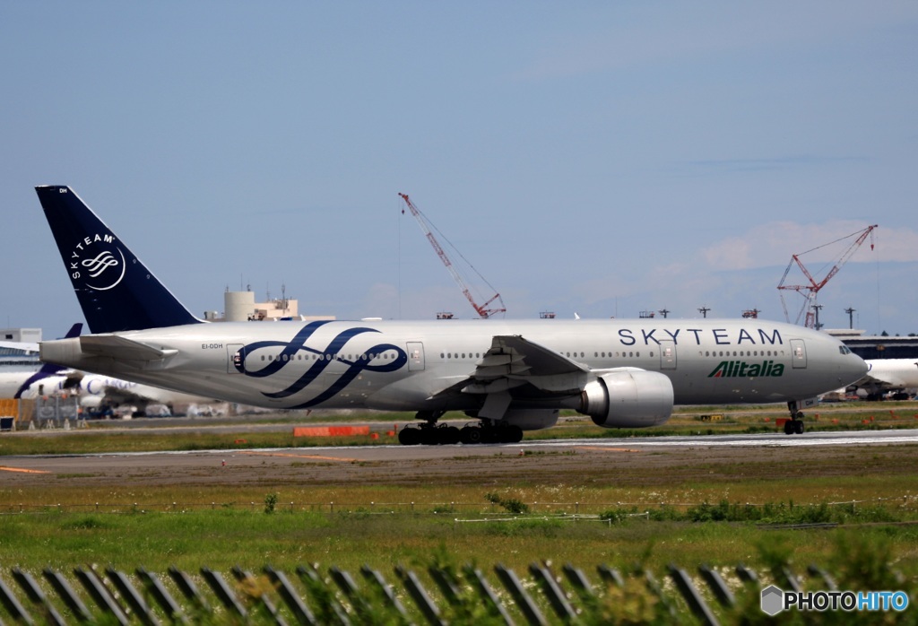 Alitalia 777-243 離陸　