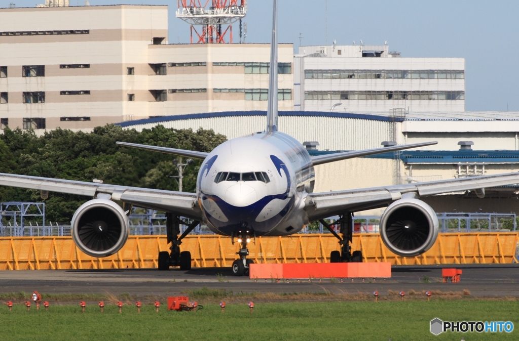 出発　AIR CHINA 777-200