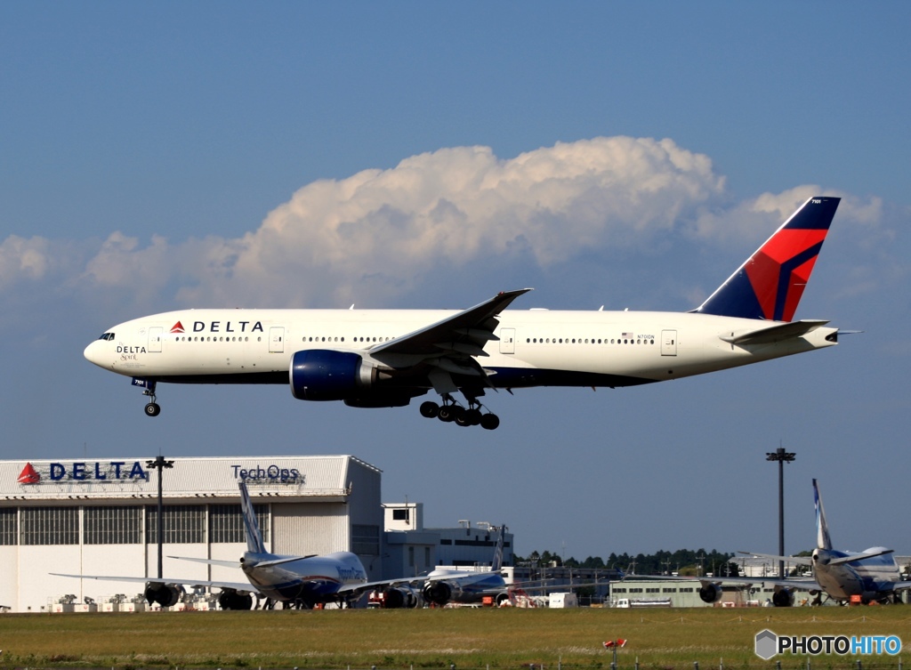 到着　DELTA 777-232