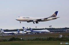 UNITED 747-400 N179UA 着陸 　