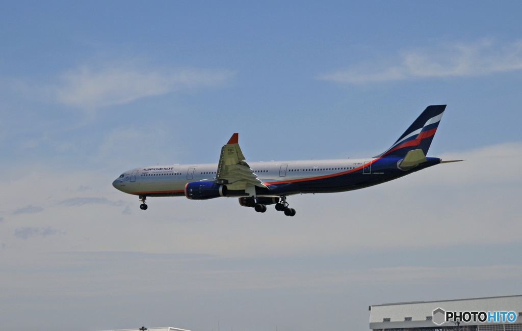 AEROFOLT A330-343 VQ-BPJ 到着 