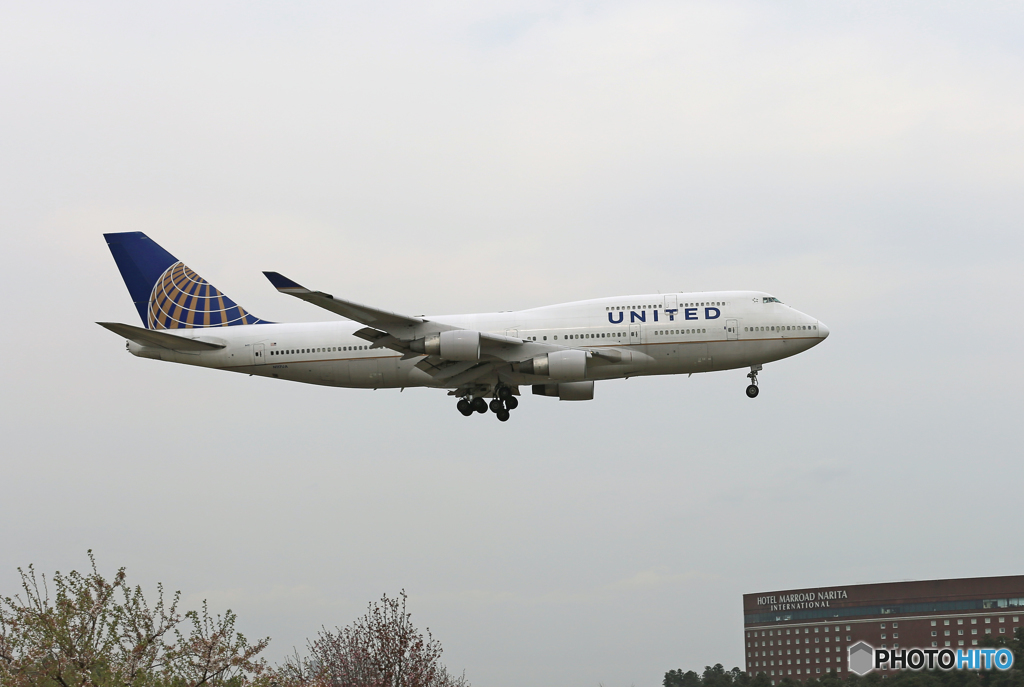 ☀ UNITED 747-400 N117UA 到着