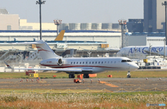 出発 Private:ボンバルディア BD-700 M-OGMK