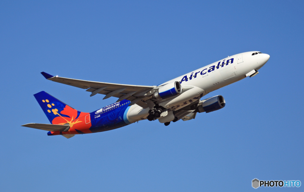 離陸　Air Calin A330-202 F-OJSE
