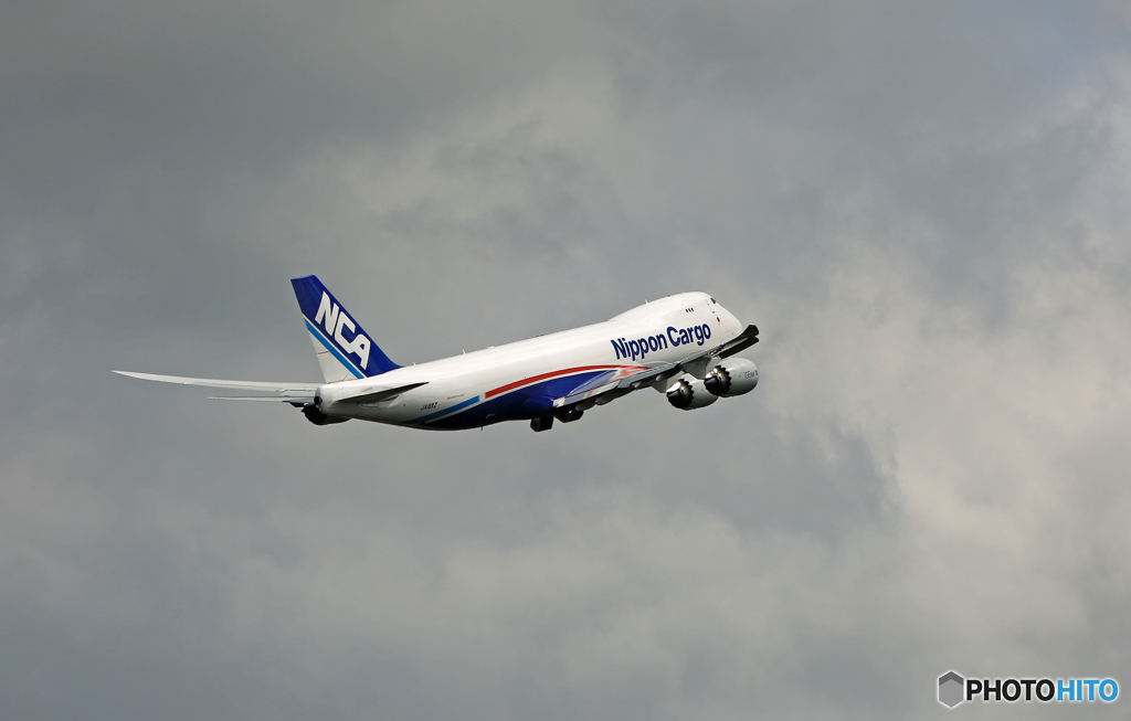 未だ修理中？！ NCA 747-8KZF JA18KZ 