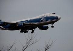 Air Bridge Cargo 747-46NF 着陸