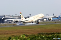 ETIHAD A340-500 白煙