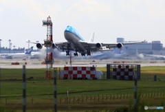 ジャンボ機KLM 747-400 出発　