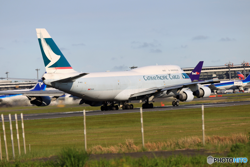「スカイ」 CATHAY 747-412 B-HKX 出発